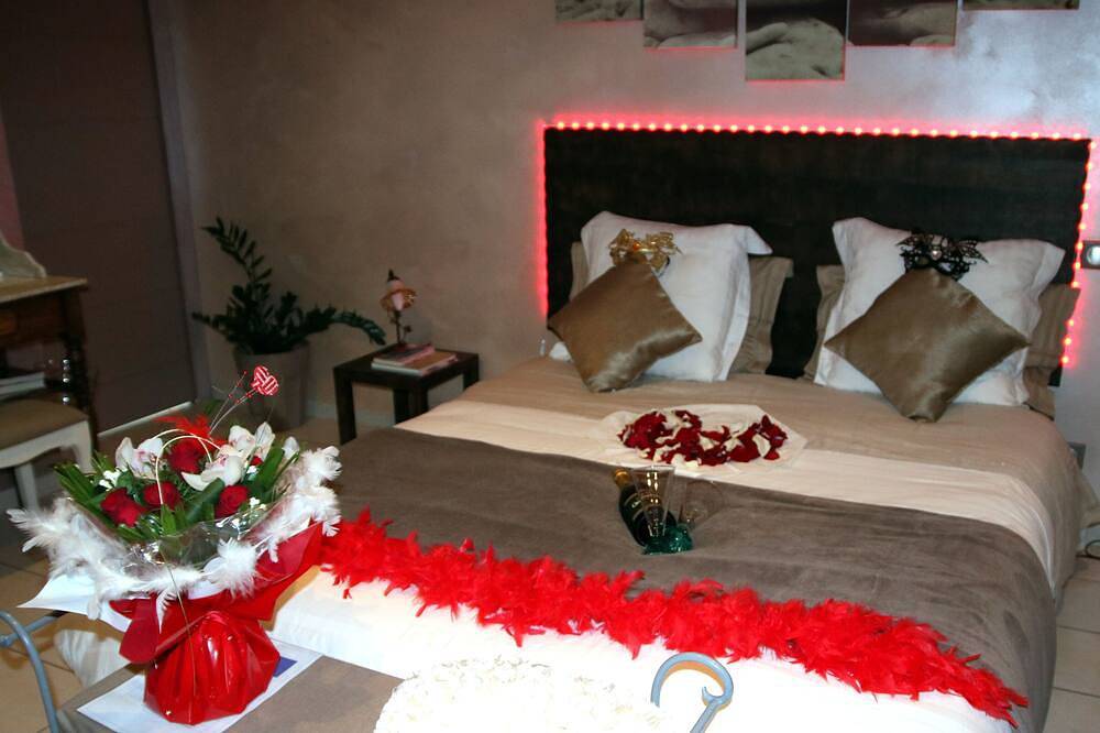 1 Bedroom Guesthouse in Pia in Pia, Côte d'Améthyste