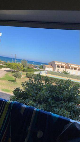 Gîte pour 4 personnes, avec balcon ainsi que piscine et vue, animaux acceptés dans Port Saint Ange