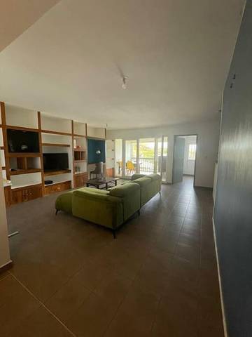 Gîte pour 6 personnes, avec terrasse et vue à Koungou