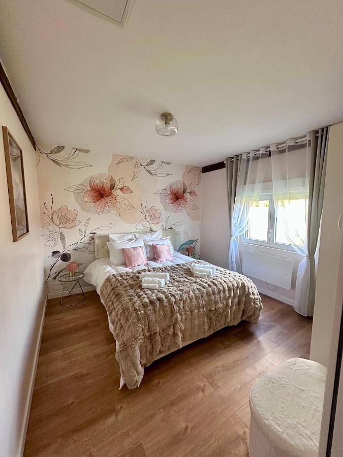 Location de vacances pour 4 personnes, avec jardin à Saint-Lubin-des-Joncherets - 4