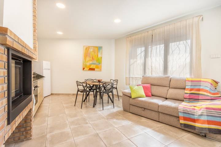 Casa rural para 5 personas, con Jardín en Provincia de Lleida - 4