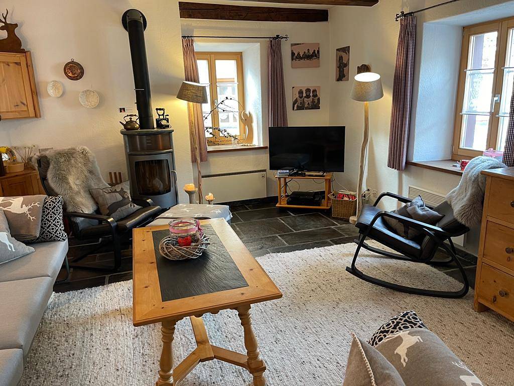 Ganze Ferienwohnung, Ferienwohnung Mugliner 117A - B) Wohnung 1.Stock+Studio in Ftan, Unterengadin