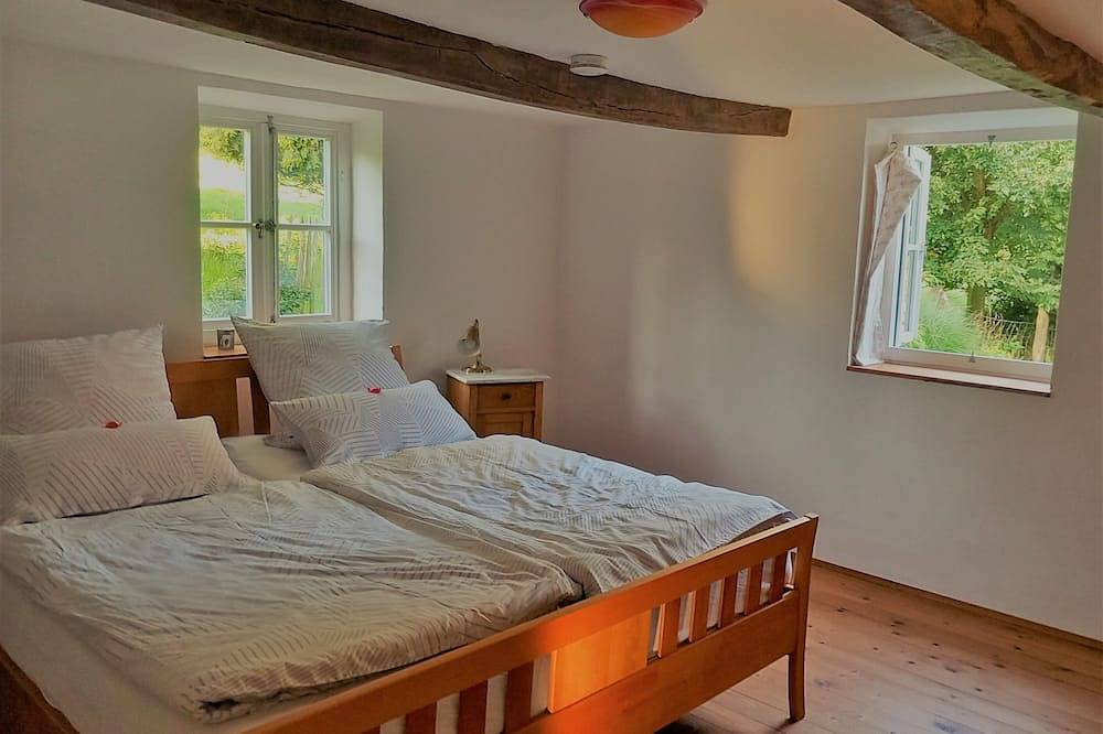 Ganze Wohnung, Ruhig und idyllisch gelegenes Fachwerk-Ferienhaus inmitten der Natur in Extertal, Kreis Lippe