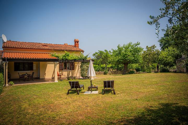 Ferienhaus für 4 Personen, mit Garten, mit Haustier in Marčana