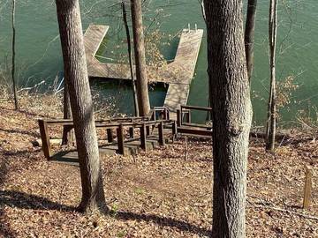 Log Cabin for 4 People in Union Hall, Smith Mountain Lake, Photo 4