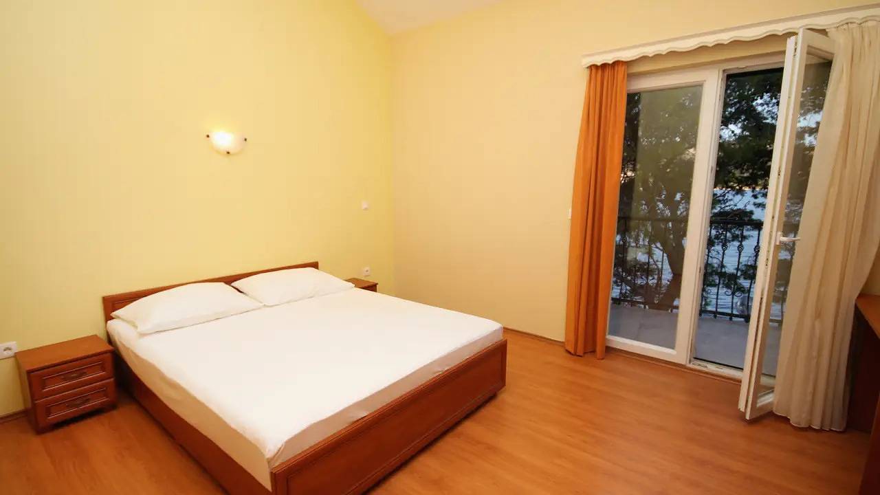 Ganze Ferienwohnung, Ferienwohnung für 5 Personen (49 m²) in Rogoznica in Rogoznica, Šibenik-Knin