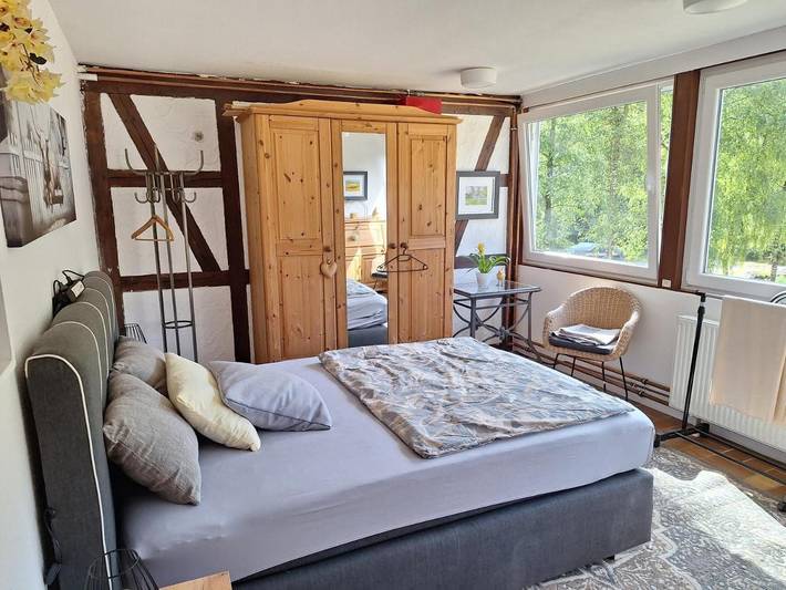 Ferienwohnung für 3 Personen, mit Terrasse und Garten sowie Ausblick in Sprockhövel