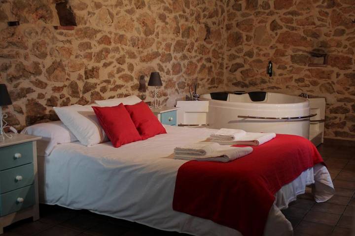 Casa rural para 2 personas, con piscina y jardín además de sauna y vistas, Se admiten mascotas en Provincia de Castellón - 2