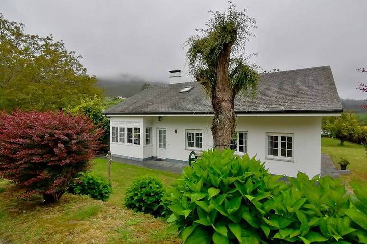 Villa for 9 people, with terrace and garden, with pets - 1