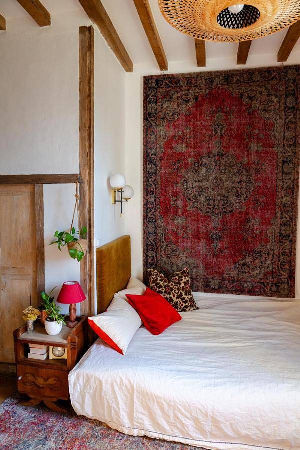 Location de vacances pour 2 personnes, avec terrasse et jardin dans Souligné-sous-Ballon