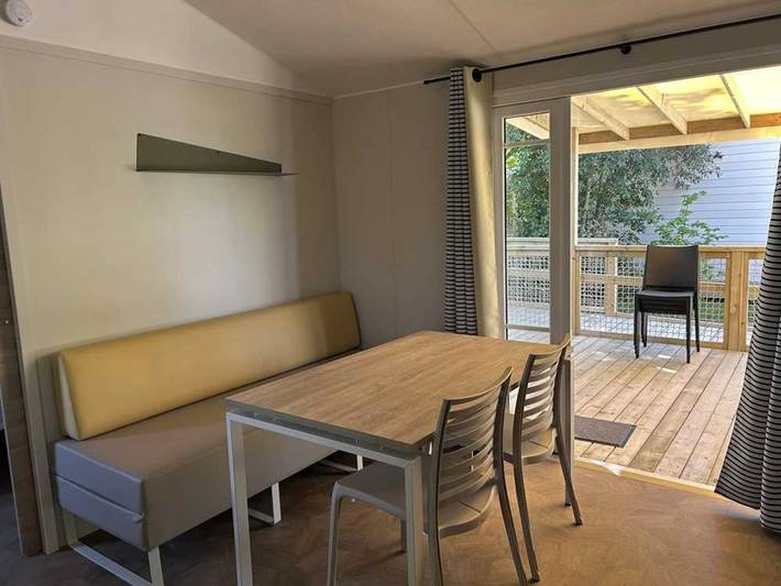 Mobil home pour 4 personnes, avec bassin pour enfant ainsi que jacuzzi et sauna à Apremont - 4