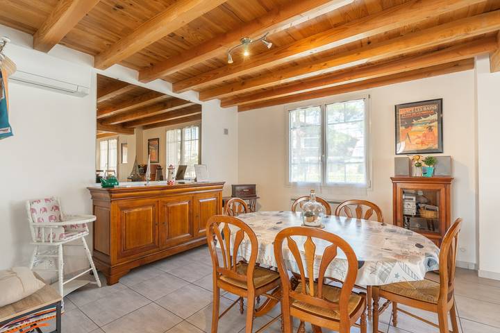 Location de vacances pour 5 personnes, avec Balcon et Jardin dans Ronce-les-Bains
