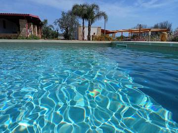 Cottage pour 10 personnes, avec vue ainsi que piscine et jardin, animaux acceptés à Salento