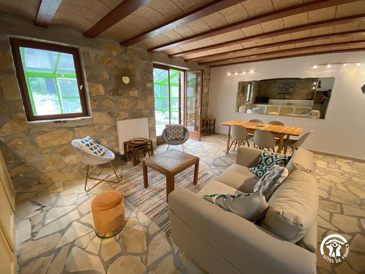 Gîte pour 4 personnes, avec piscine et terrasse à Bouisse - 2