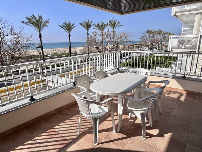 Gîte pour 6 personnes, avec balcon/terrasse et vue sur l’océan, adapté aux familles dans Platja de Calafell - 3