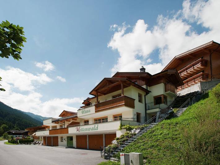 Chalet für 8 Personen, mit Balkon/Terrasse in Saalbach-Hinterglemm-Leogang