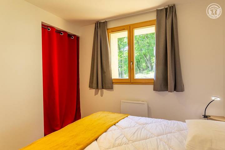 Gîte pour 8 personnes, avec terrasse à La Léchère - 4