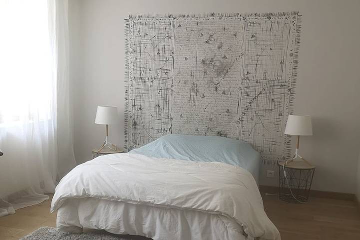 Location de vacances pour 2 personnes, avec terrasse ainsi que jardin et piscine à Charmes-sur-Rhône - 2