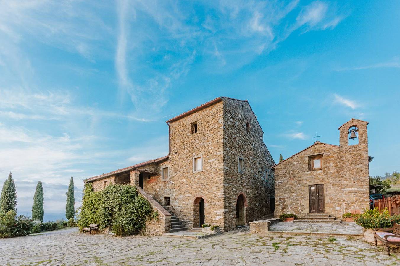 Restored farmhouse in the Arezzo hills in Arezzo, Arezzo Province