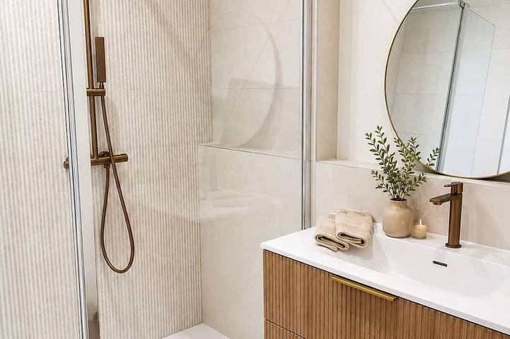 Ganze Wohnung, Elegant apartment in the Petite Camargue in Saint-Laurent-d'Aigouze, Mittelmeerküste (Frankreich)