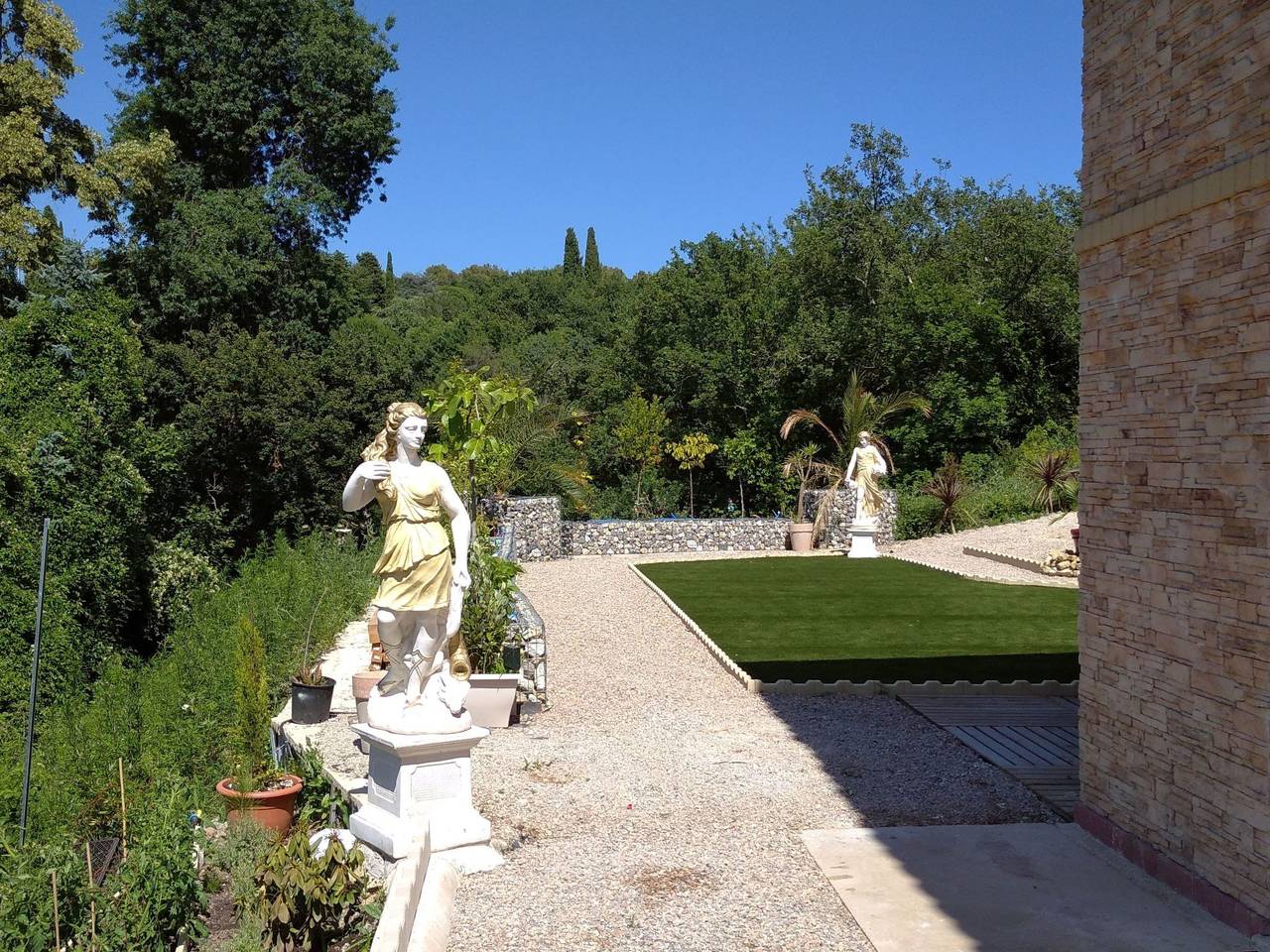 "Villa Sculpture" mit Terrasse in Vence (Alpes Marítimos), Region de Cannes
