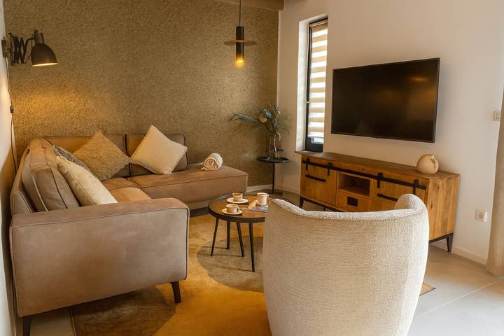 Villa für 6 Personen, mit Balkon/Terrasse und Whirlpool sowie Terrasse im Sauerland