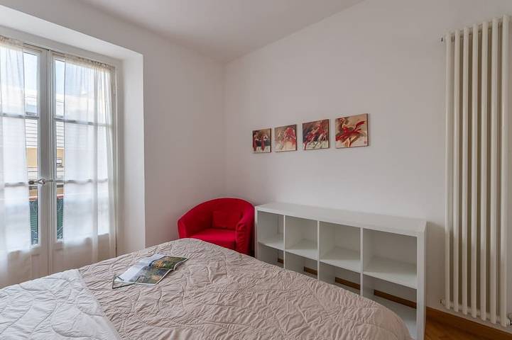 Appartamento intero, L' angolo di Luccoli in Genova (Città), Genoa