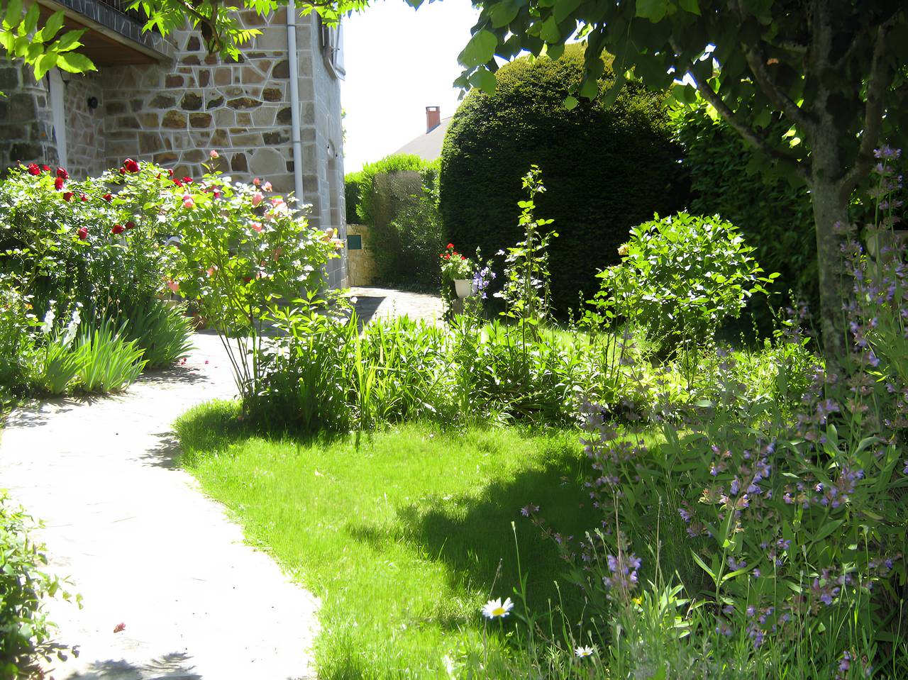 Ganze Wohnung, Apartment 'T3 Chambre D'hôte' mit gemeinsamer Terrasse und gemeinsamem Garten in Panazol, Limoges und Umgebung