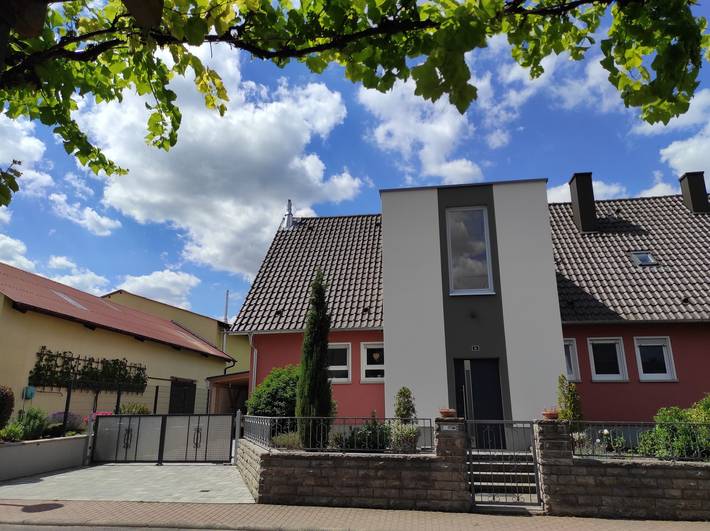 Ganze Wohnung, Ferienwohnung an der Klinge - Ferienwohnung (85qm) mit Balkon in Wiesenbronn, Fränkisches Weinland