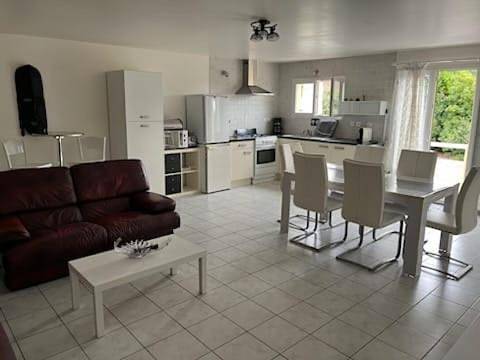 Location de vacances pour 6 personnes, avec vue et terrasse à Saint-Sébastien-d'Aigrefeuille - 3