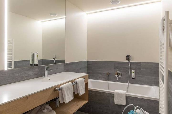 Ferienhaus für 2 Personen, mit Garten und Pool sowie Balkon und Sauna in Bludenz - 3