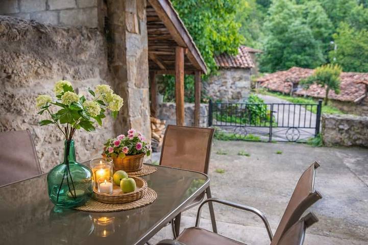 Gîte pour 5 personnes, avec terrasse, animaux acceptés - 1