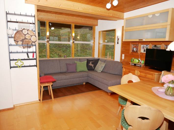 Ferienhaus für 4 Personen, mit Pool und Garten sowie Balkon - 1