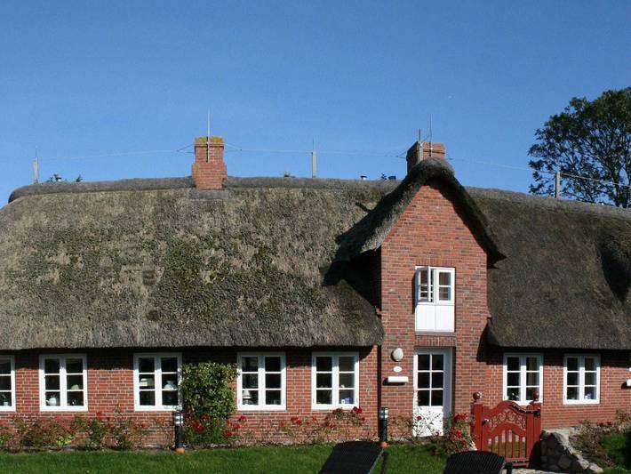 Ferienhaus für 4 Personen, mit Terrasse und Garten, kinderfreundlich in Alkersum - 2