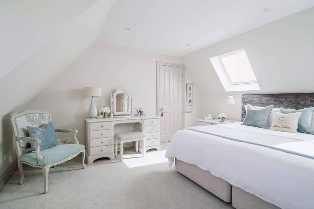 Ganze Wohnung, April Lodge with parking in Sunningdale, Berkshire