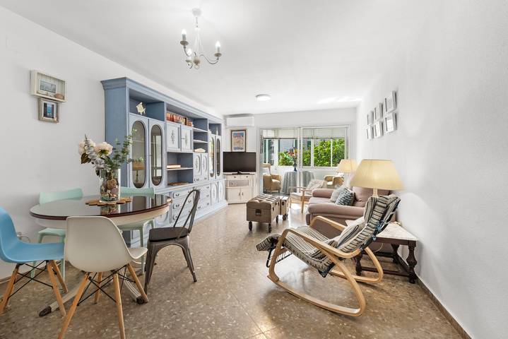 Location de vacances pour 8 personnes, avec Balcon dans El Palo (Málaga)