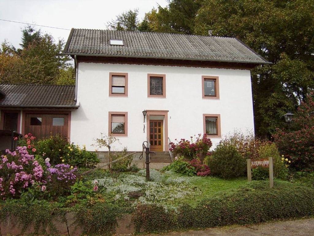 Ferienwohnung mit 1 Schlafzimmer in Steffeln, Vulkaneifel