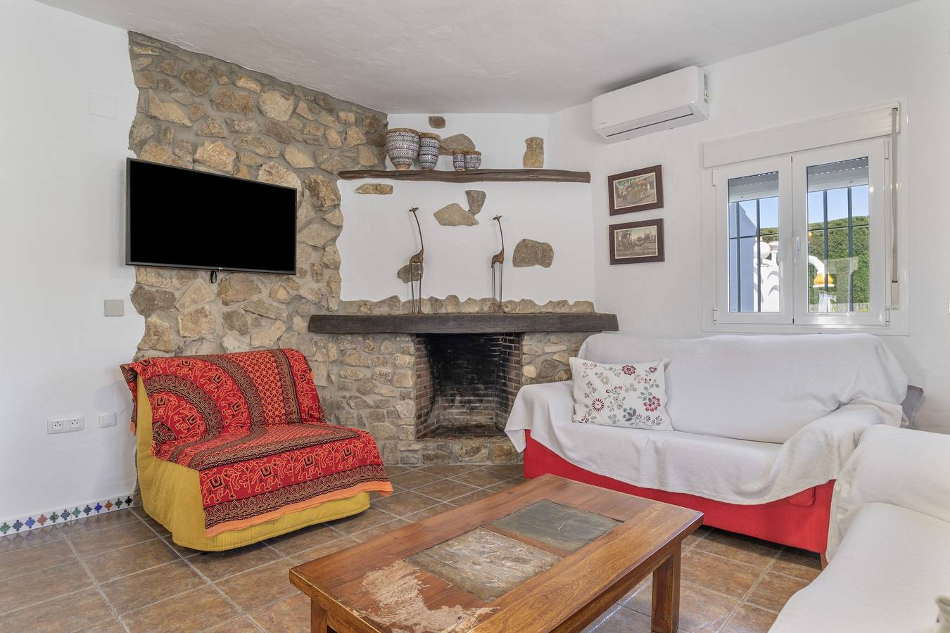 Casa vacacional 'Raul' con piscina compartida, Wi-Fi y aire acondicionado in Playa El Palmar, Vejer de la Frontera