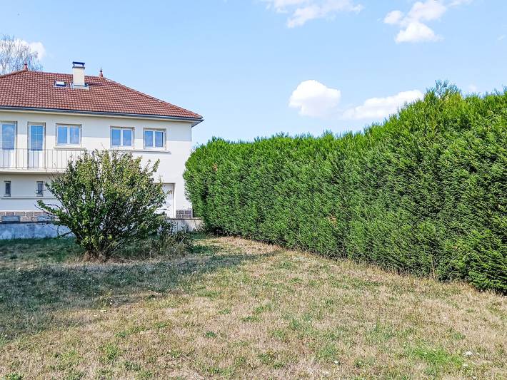 Location de vacances pour 5 personnes, avec Balcon et Jardin à Saint-Georges-de-Mons