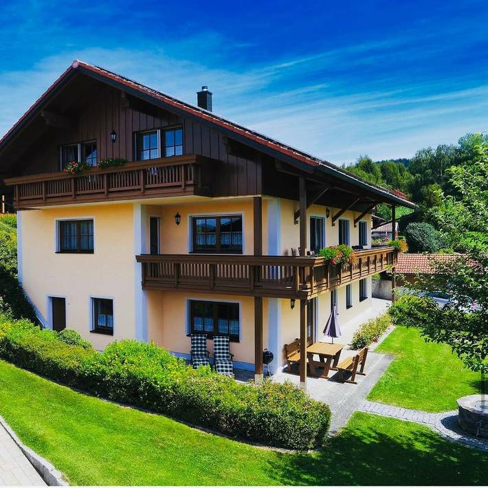 Ferienhaus für 8 Personen, mit Garten und Whirlpool in Zwiesel - 4