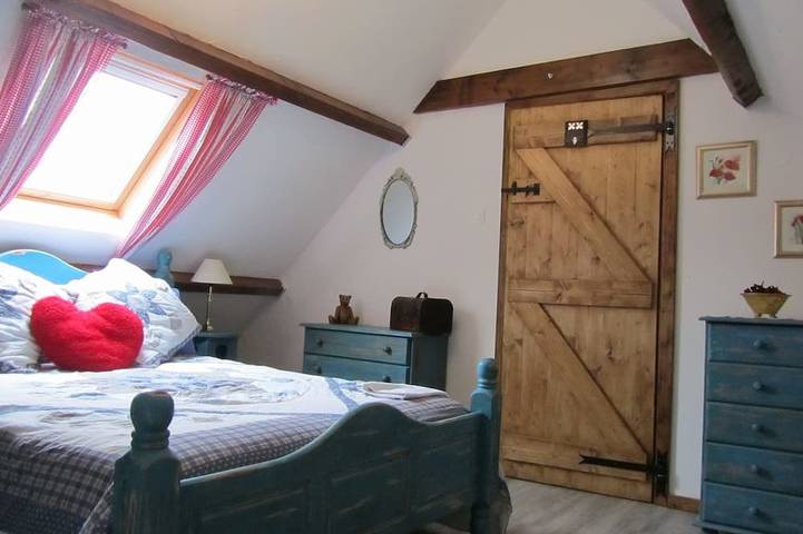 Location de vacances pour 6 personnes, avec jardin et terrasse à Plouray - 2