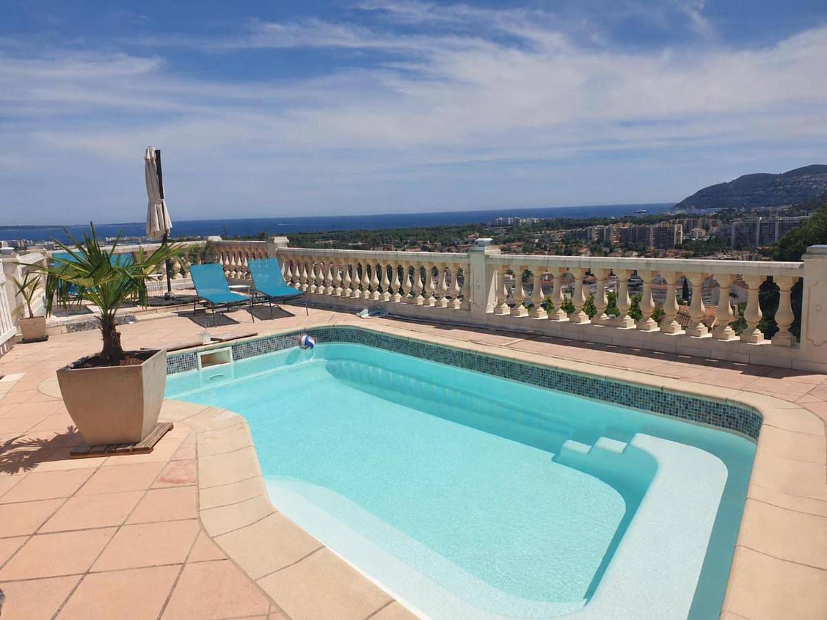 T2 Villa Dolce Vita avec piscine et vue mer in Mandelieu-la-Napoule, Massif de l'Esterel