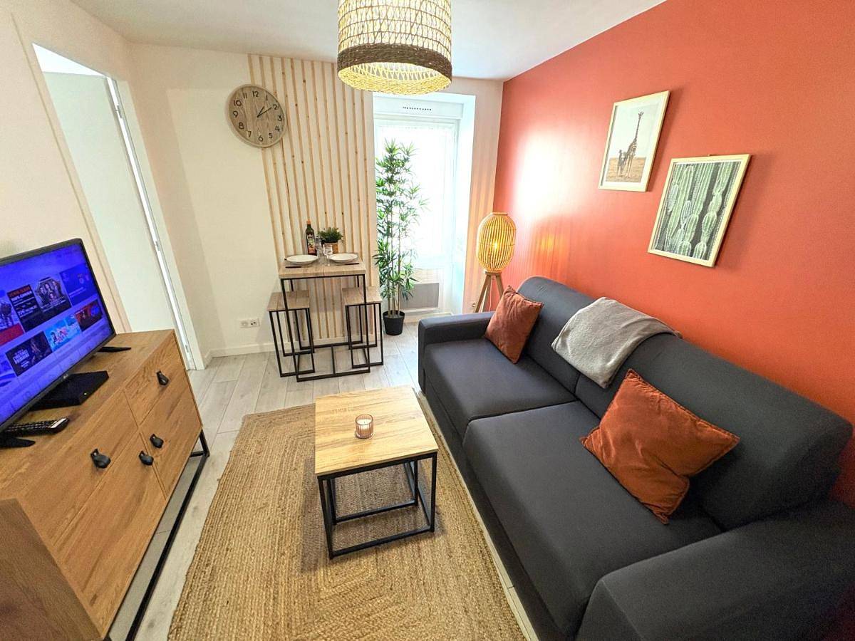 Appartement entier, Le Terracotta - Confort en plein centre in Montaigu, Vallée de la Loire