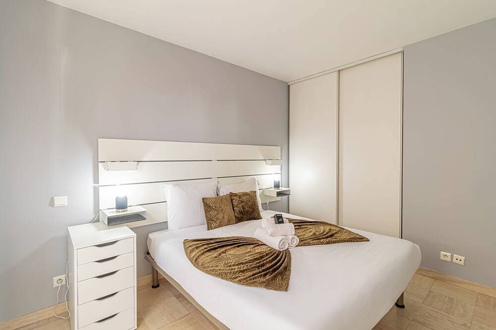 Apartamento entero, 1 room apartment 1 minute from Monaco in Beausoleil, Nizza Region