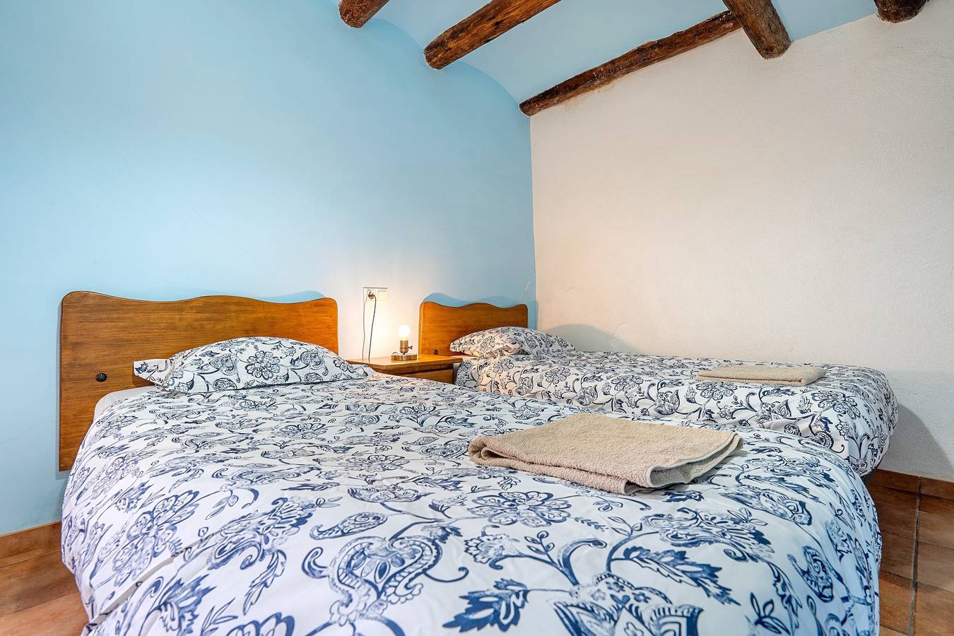Landhuis 'La Sala' met uitzicht op de bergen, gedeeld zwembad en Wifi, foto 15