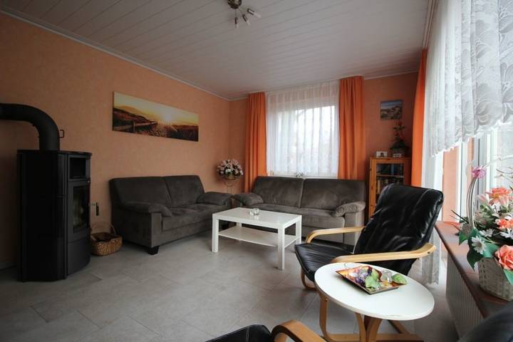 Ferienhaus für 7 Personen, mit Terrasse und Garten in Dornum (Stadt)