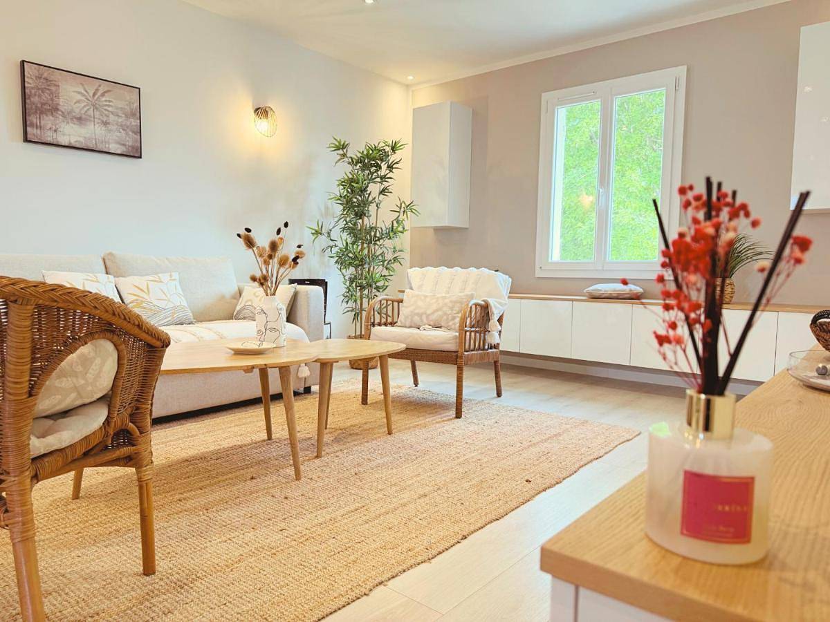 Appartement entier, ''' Impasse d'un Instant ''' 8min Aix - Clim & Parking in Venelles, Région d'Aix-en-Provence