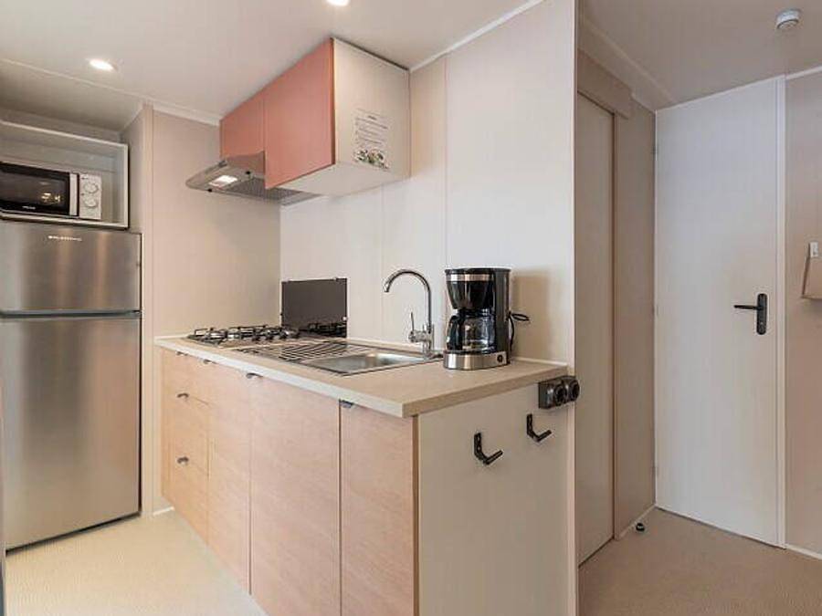 Camping Les Criques de Porteils - Mobilhome 6 personas - Mobil-home | Confort | 2 Dormitorios | 4/6 Pers. | Terraza elevada | Aire acondicionado | Tv in La Côte Vermeille, Argelès-sur-Mer