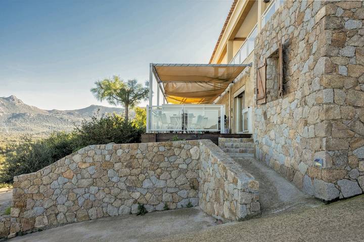 Gîte pour 4 personnes, avec terrasse à Algajola - 3