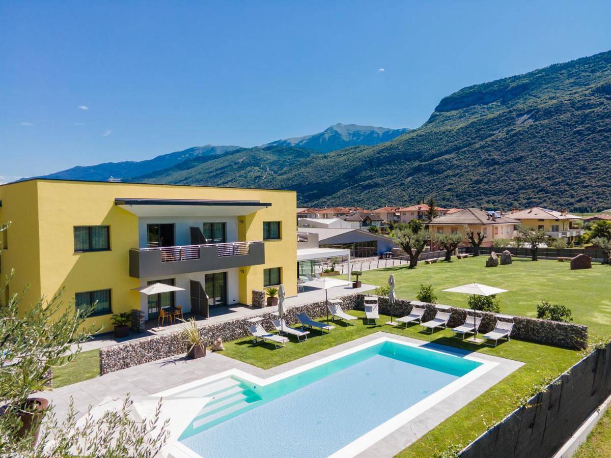 Apartment with Terrace in Dro, Gardasee-Berge